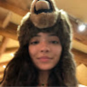 Meet your Posher, Luna